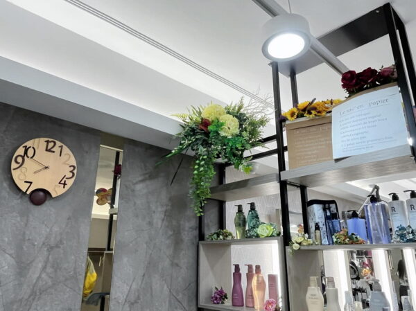 曼都髮型店面人造花藝佈置06