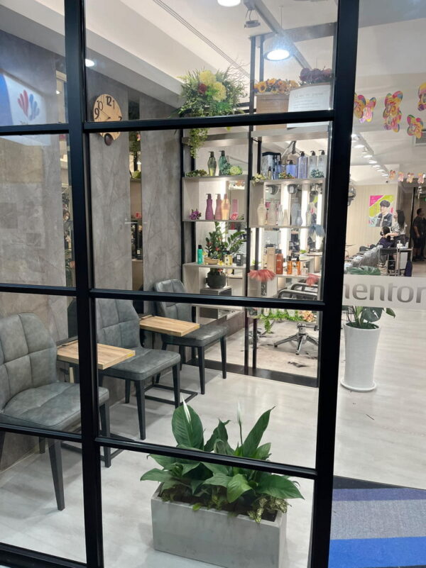 曼都髮型店面人造花藝佈置07