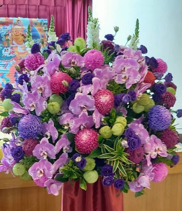 繽紛圓形花藍