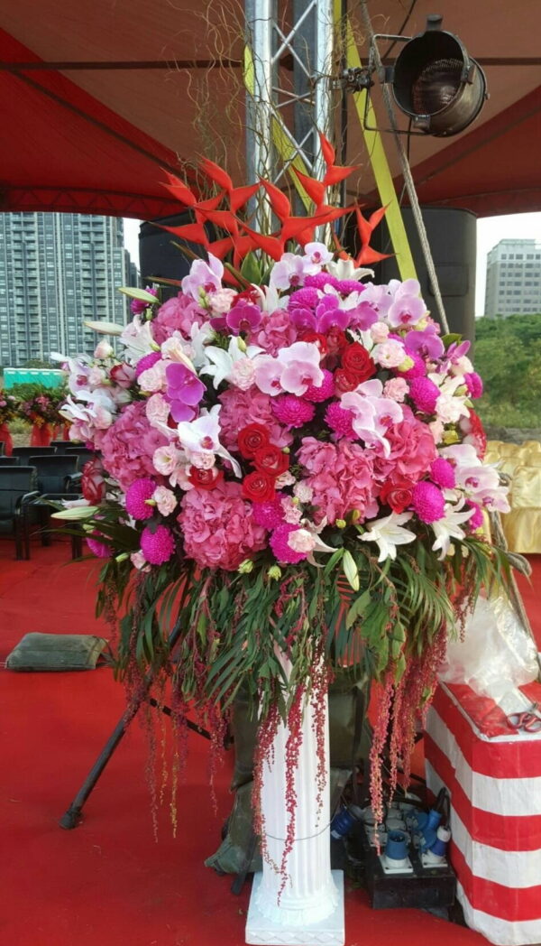 開工動土典禮羅馬柱花籃